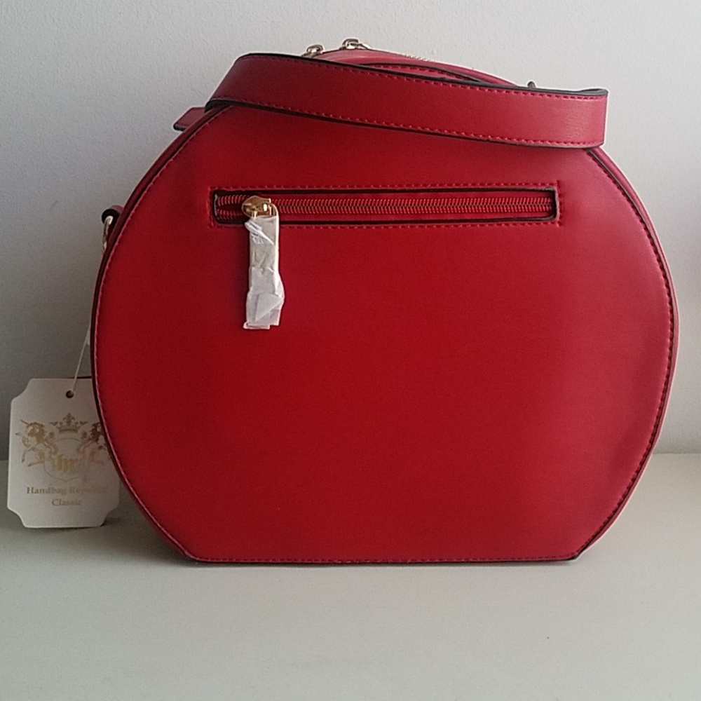Red Handbag - Picture 2 of 4